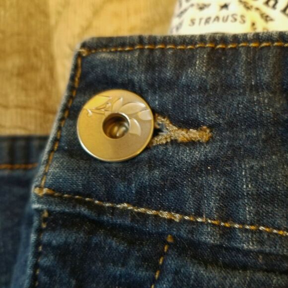 LEVI STRAUSS SIGNATURE Low Rise Bootcut Jeans - Size 12 - Picture 8 of 9
